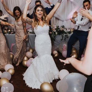 Vivienne Atelier Wedding Gown (like new)